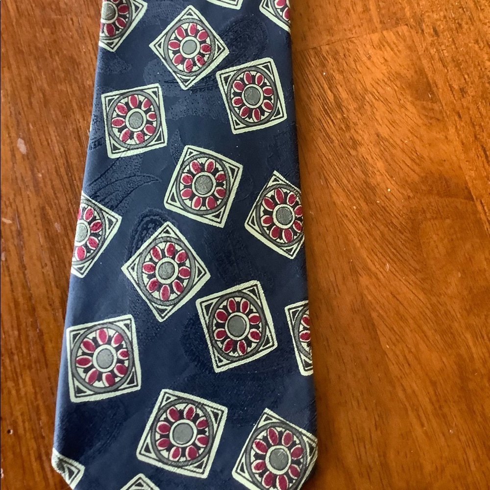 Vintage Hugo Boss 100% Silk Tie